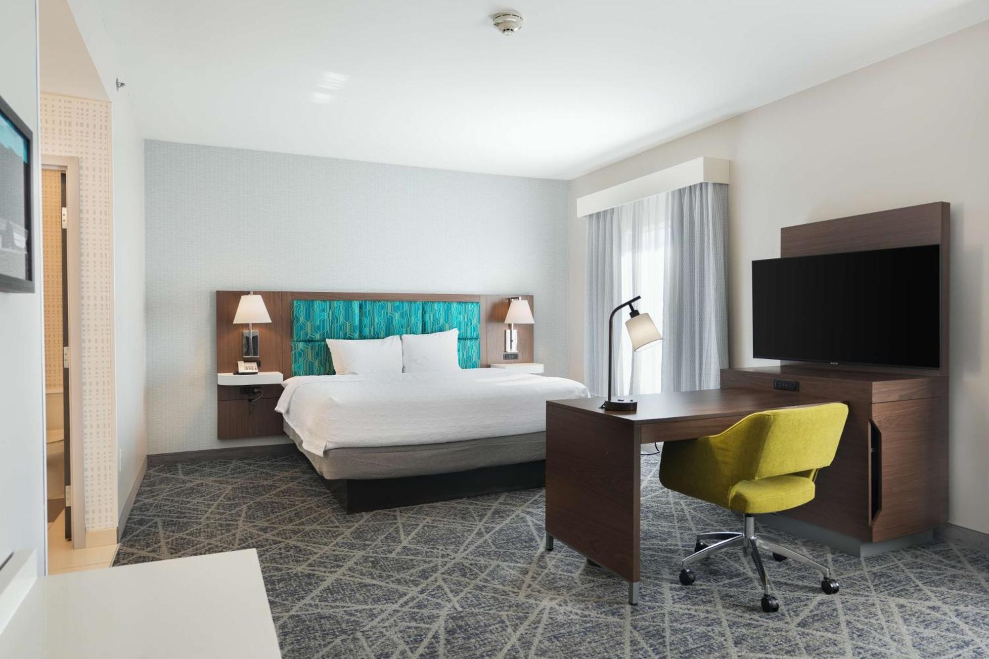 Hampton Inn And Suites Tulsa Central Экстерьер фото